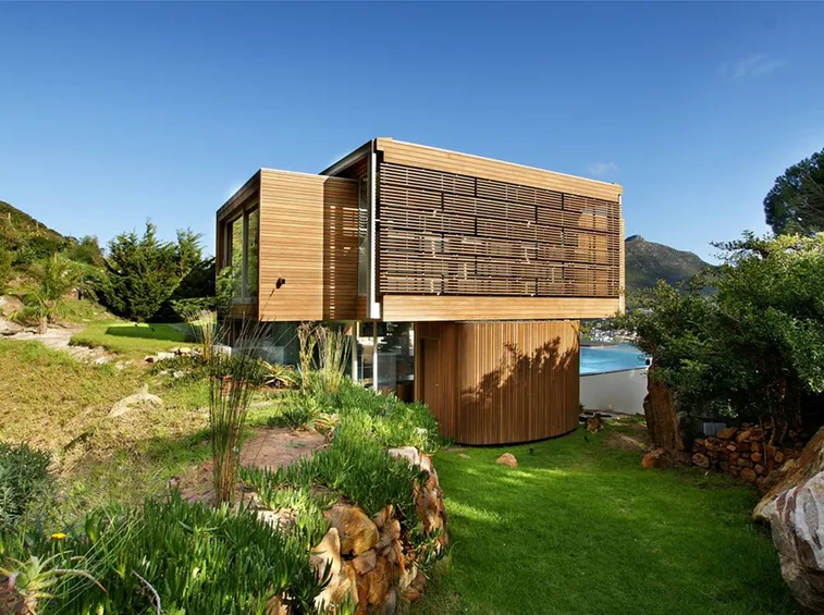Casa in mezzo ad una campagna