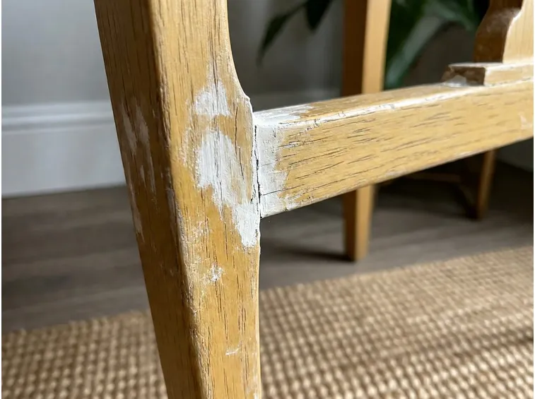 Legno in fase di restauro