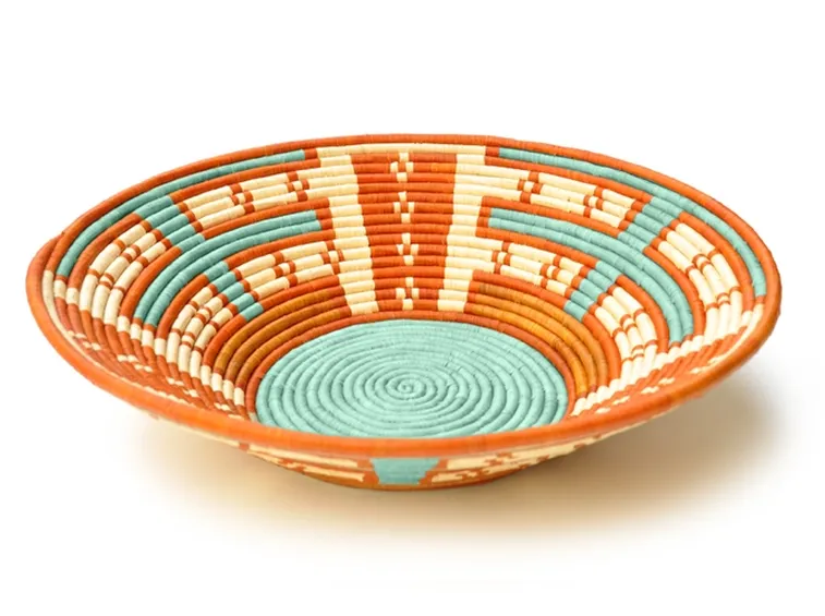 Cesta di vimini africana