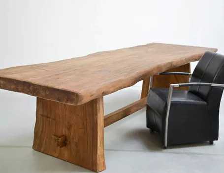 Tavolo in legno massello