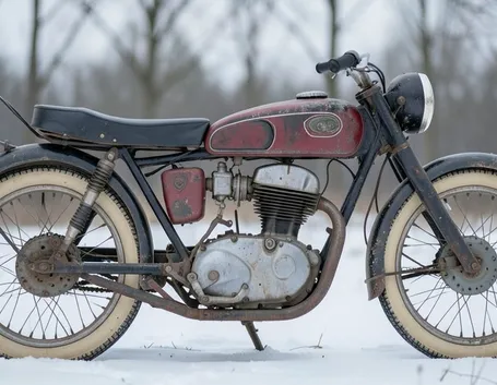 moto d'epoca da restaurare
