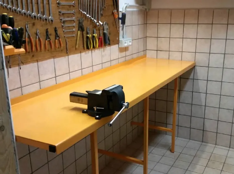 Esempio di banco da lavoro fai da te