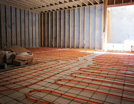 Riscaldamento a pavimento in costruzione