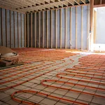 Riscaldamento a pavimento in costruzione