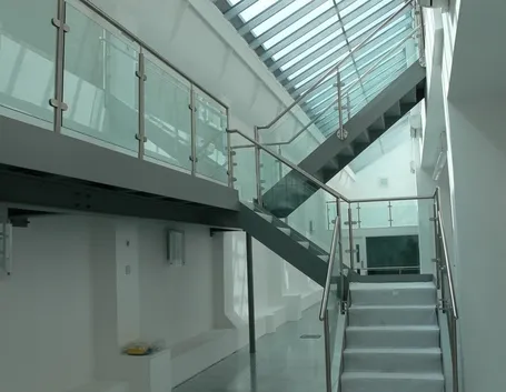 Scala in acciaio per interni