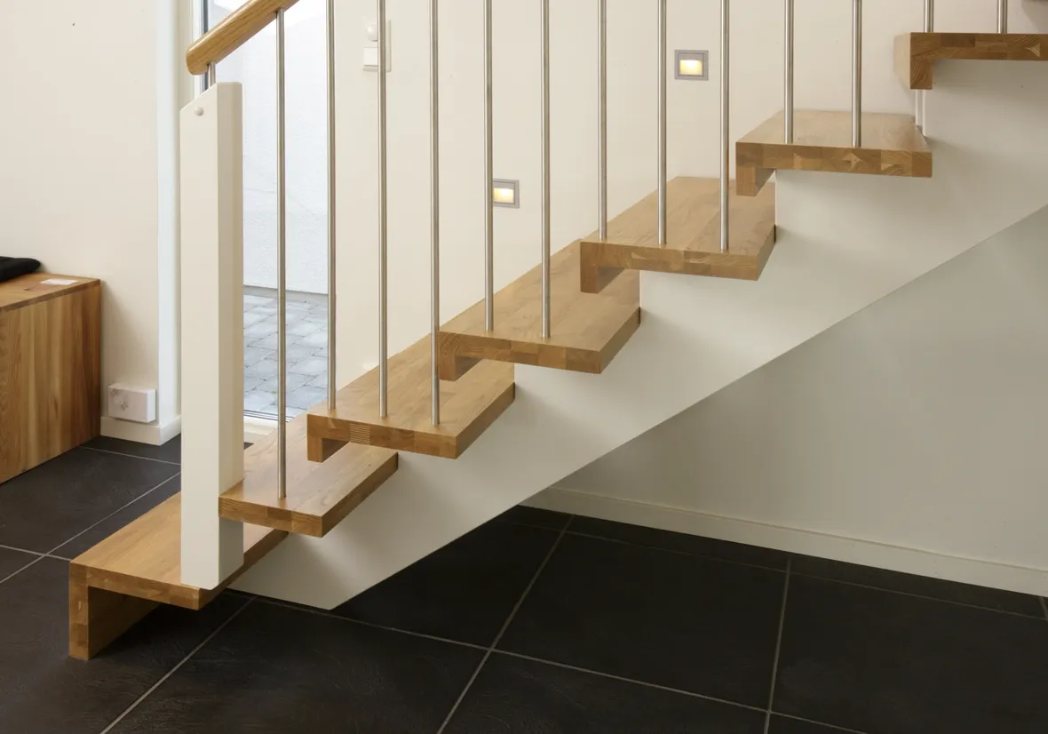 Scala in legno moderna