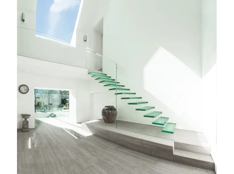 Scale interne design