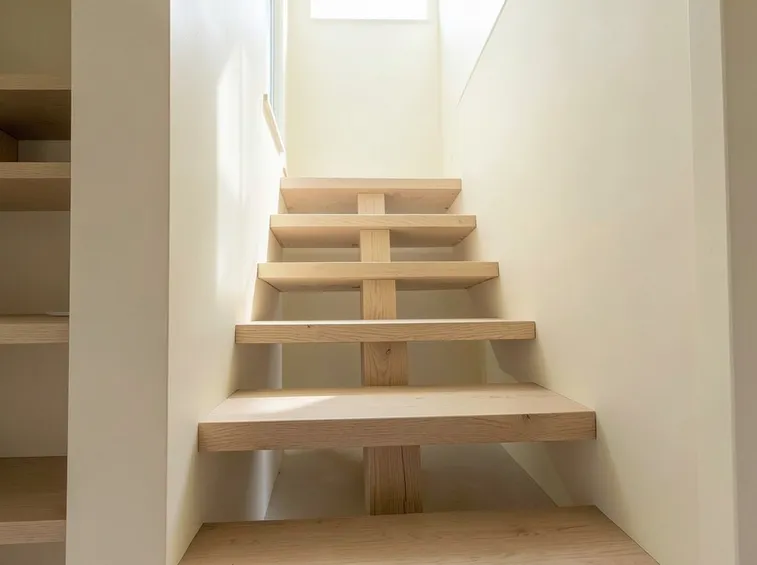 Esempio di scala per soppalco