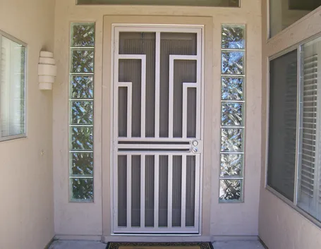 Esempio di porte di sicurezza