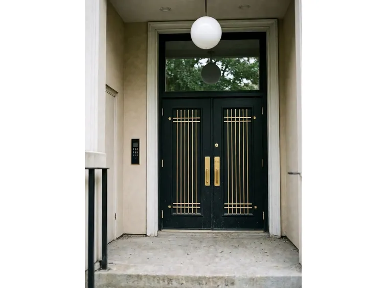 Portone di un condominio