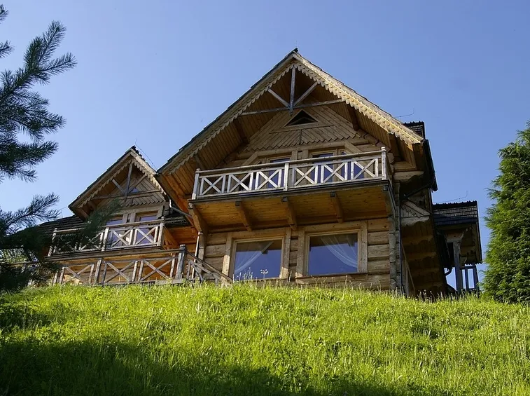 Splendida casa di montagna in legno