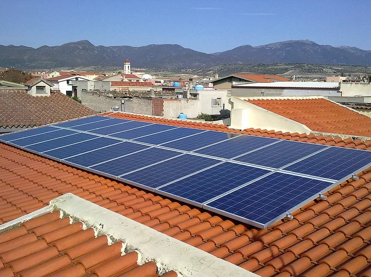 Pannelli fotovoltaici installati sul tetto