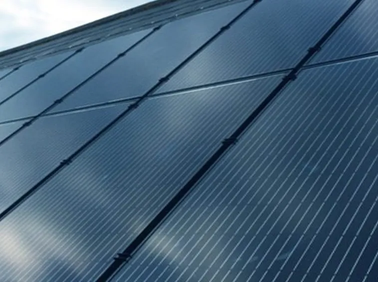 Esempio di copertura fotovoltaico