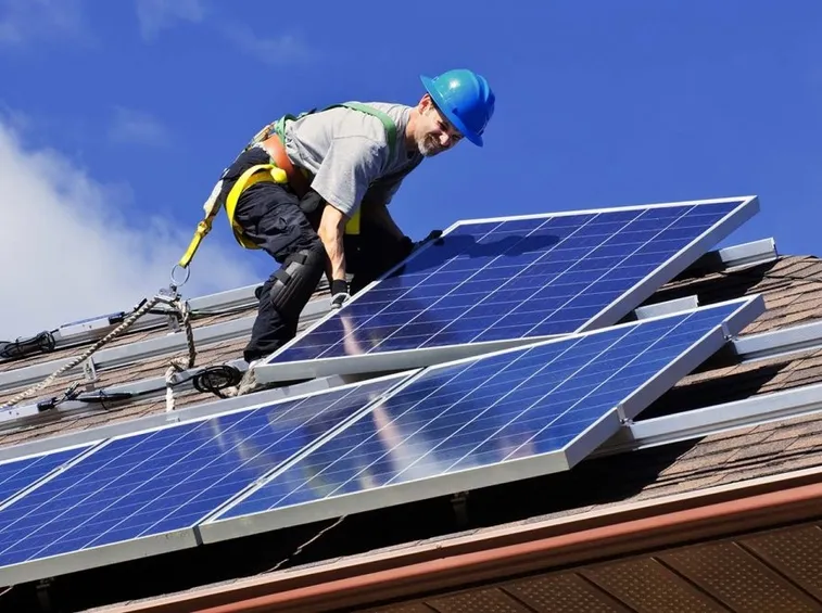 Montaggio fotovoltaico