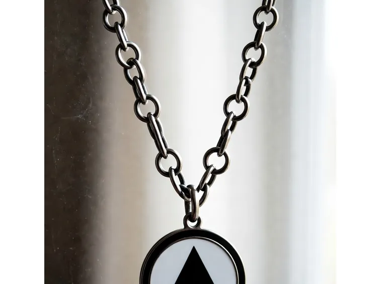 Catena con triangolo