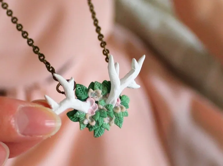 decorazione in fimo per gioielli