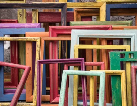 Cornici in legno colorate