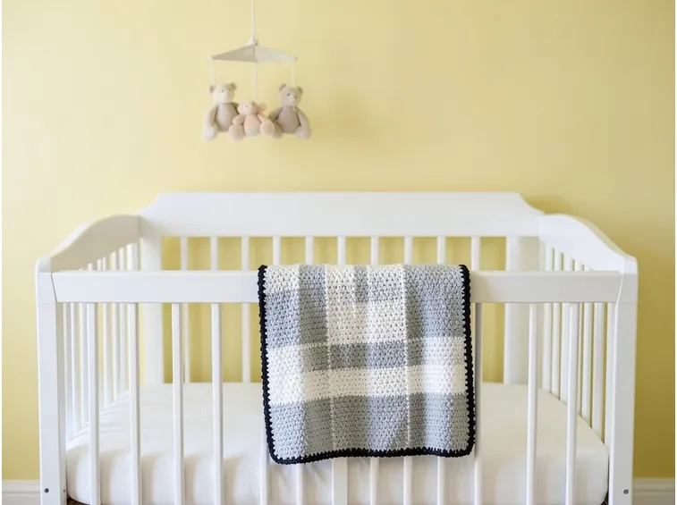 Coperta all'uncinetto per neonati