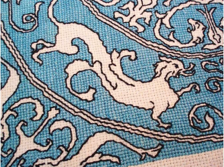 Esempio punto Assisi nei tradizionali colori del blu e del nero