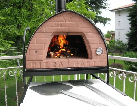 Ampio forno a legna
