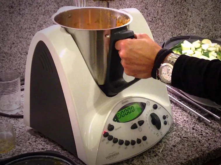 Robot da cucina in azione