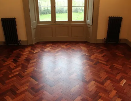 Parquet legno mogano