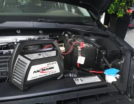 Ricarica batteria auto