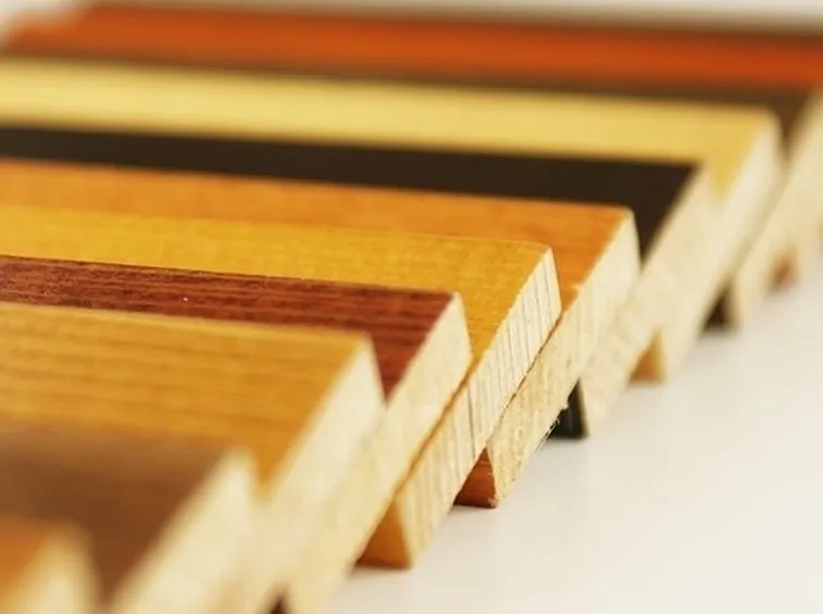 Tonalità impregnante per legno