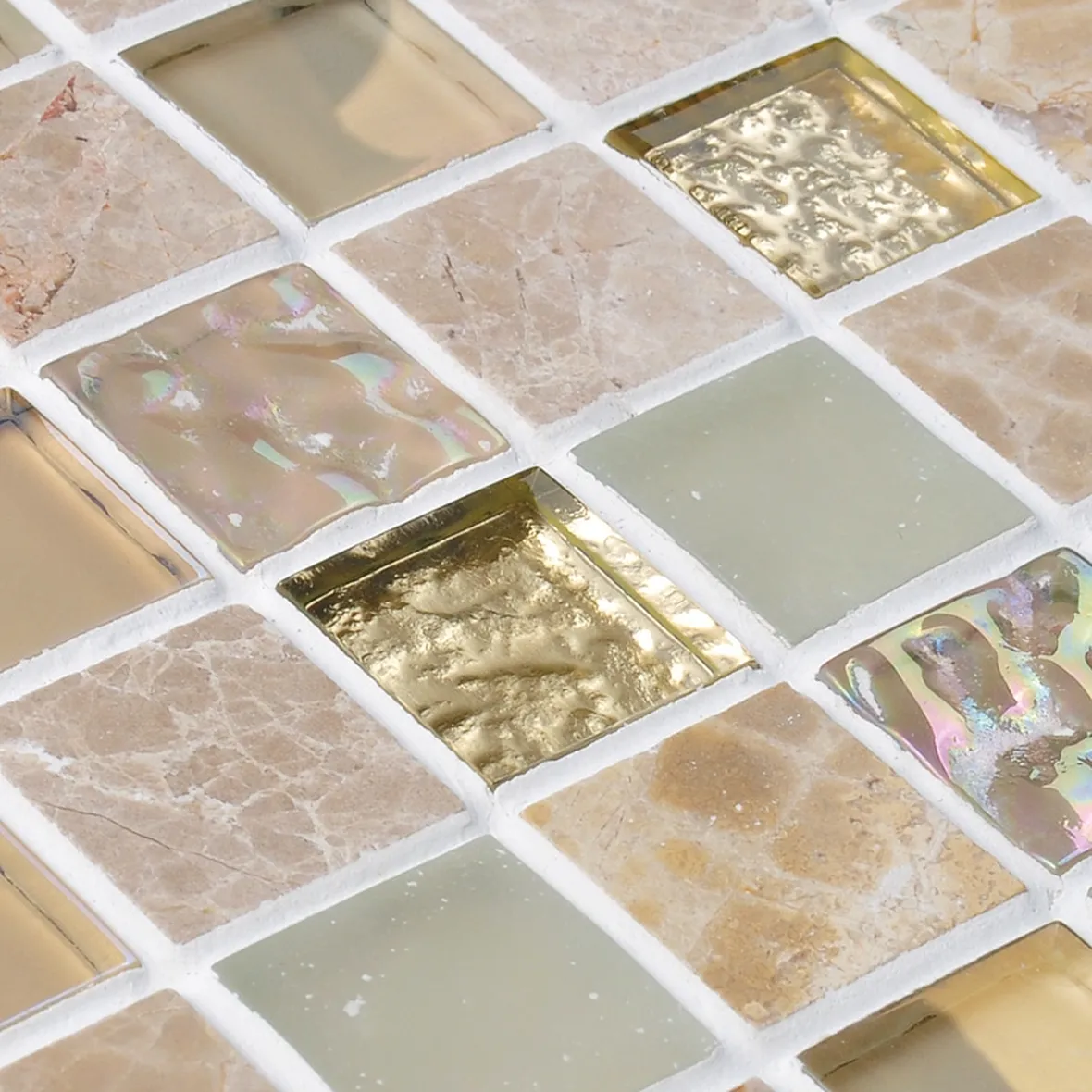 Filettare le piastrelle a mosaico