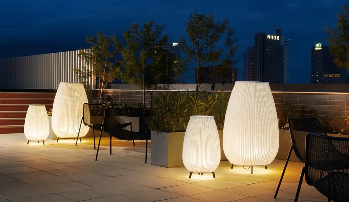 Illuminazione da esterno moderna