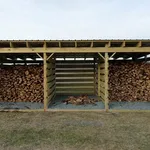 Tettoia per ricovero legna