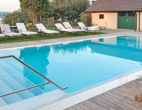 Piscina prefabbricata in legno