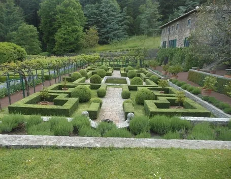 esempio di giardino strutturato