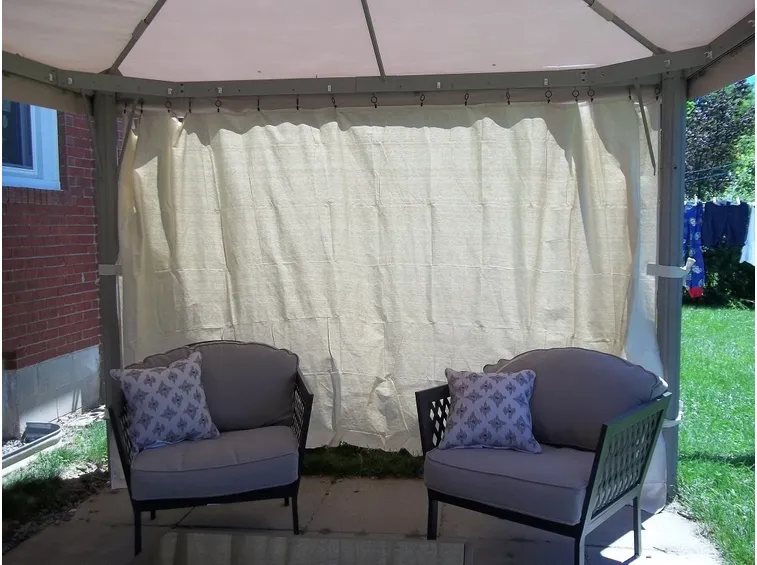 Tenda per gazebo arredato