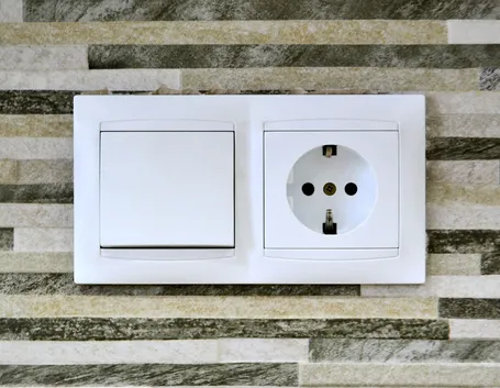 Presa elettrica con interruttore