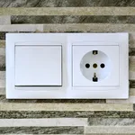 Presa elettrica con interruttore