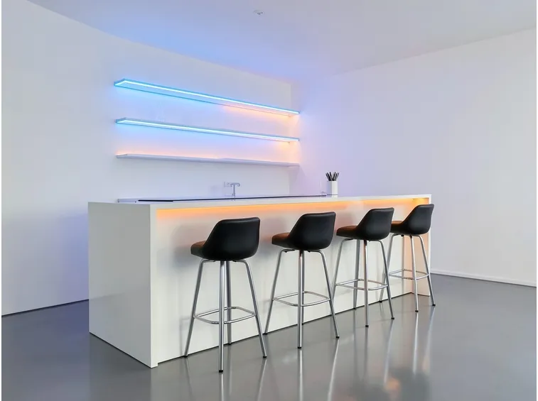 Luci bar