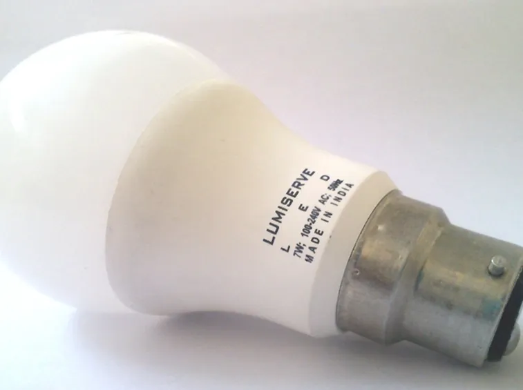 Lampadina a risparmio energetico