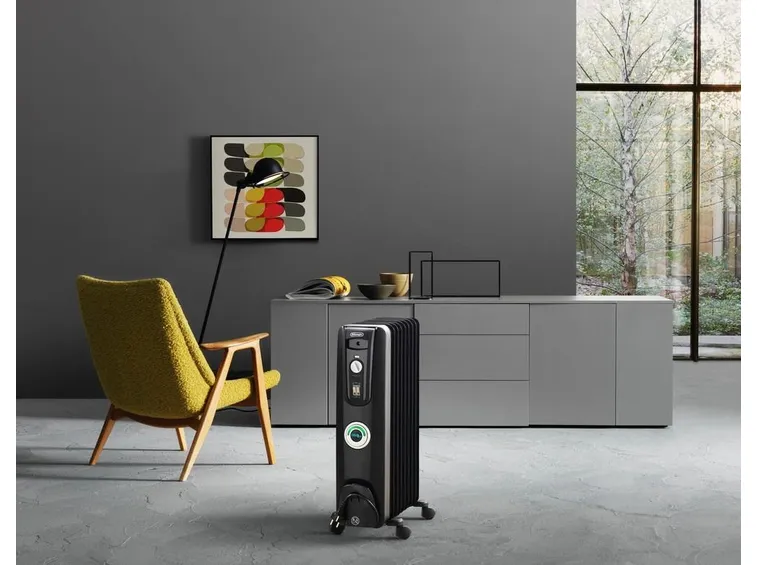 radiatore ad olio nero