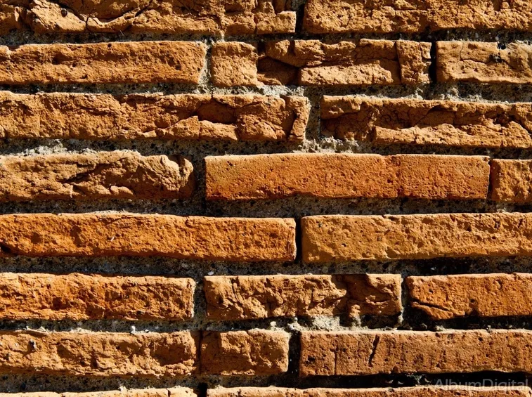 Muro in laterizio romano
