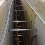 Costruzione di un muro in cemento armato