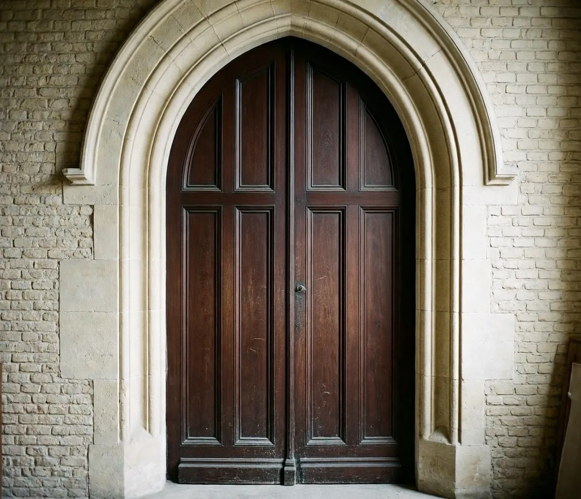 Antico portone in legno