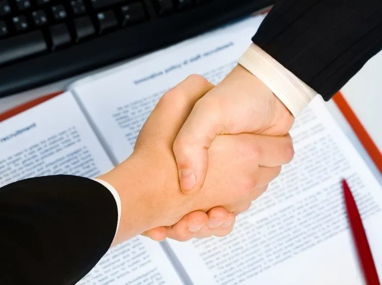 Due parti di un contratto