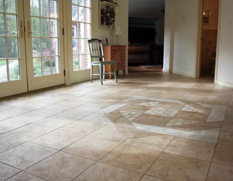 Motivi ornamentali in ceramiche per pavimenti
