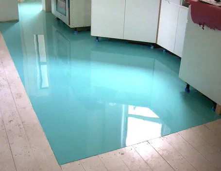 Colori pastello per i pavimenti in resina