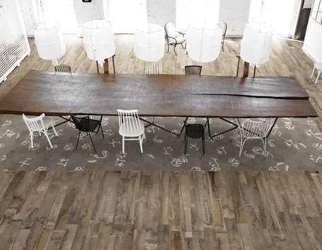 Pavimento in ceramica effetto legno