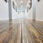 Pavimento in gres porcellanato effetto legno