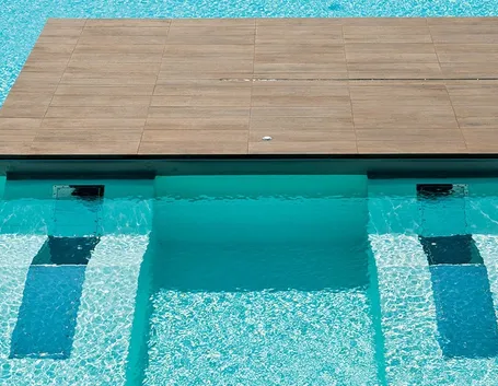 Tipologia di pavimentazione per piscine