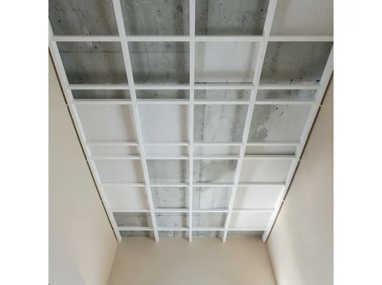 Montaggio controsoffitto in cartongesso