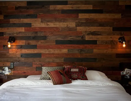 Pareti in legno rustiche